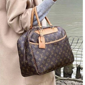 💎✨BEAUTIFUL✨💎Authentic Louis Vuitton Monogram Deauville